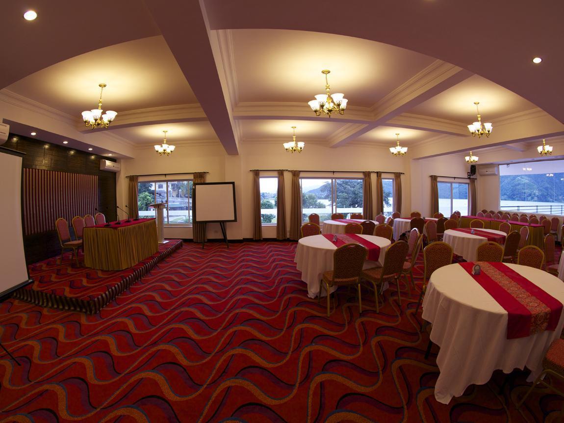 Waterfront By Kgh Group 4*